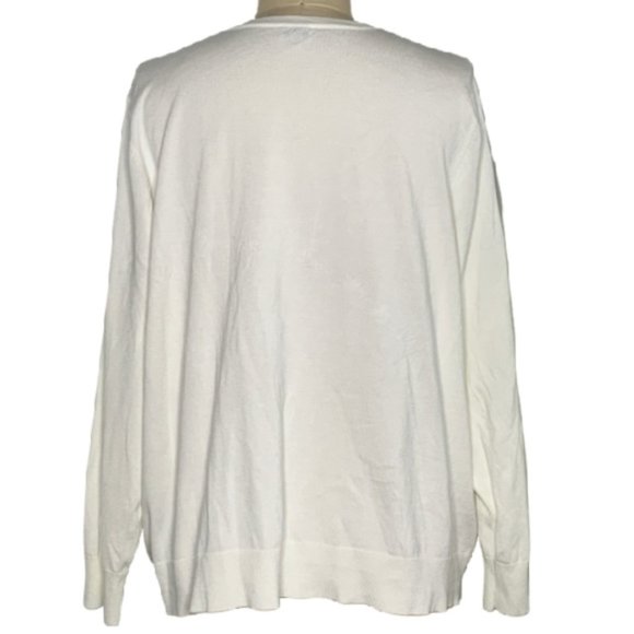 Avenue Black Velvet Flowers on a White Cardigan - Picture 2 of 4